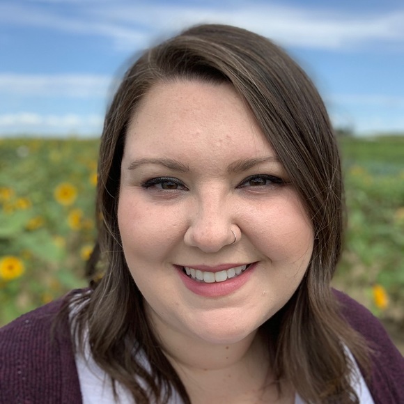 Meet your Posher, Taylor - Picture 1 of 1